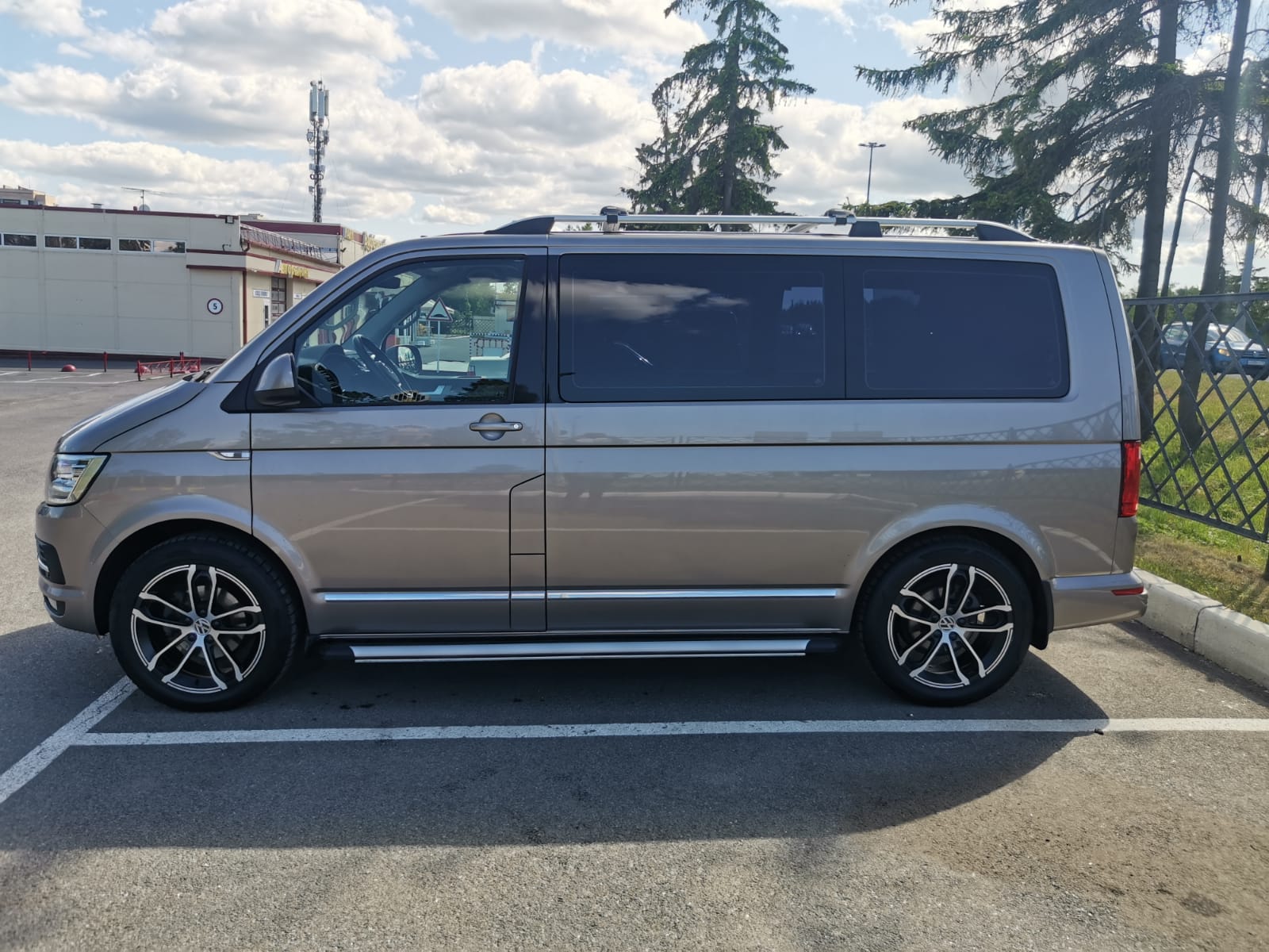 VW Multivan на 19" кованых дисках нашего производства	 фото 1